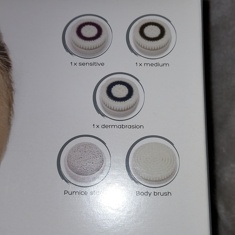 Visage facial cleanser new in box - Picture 5 of 5